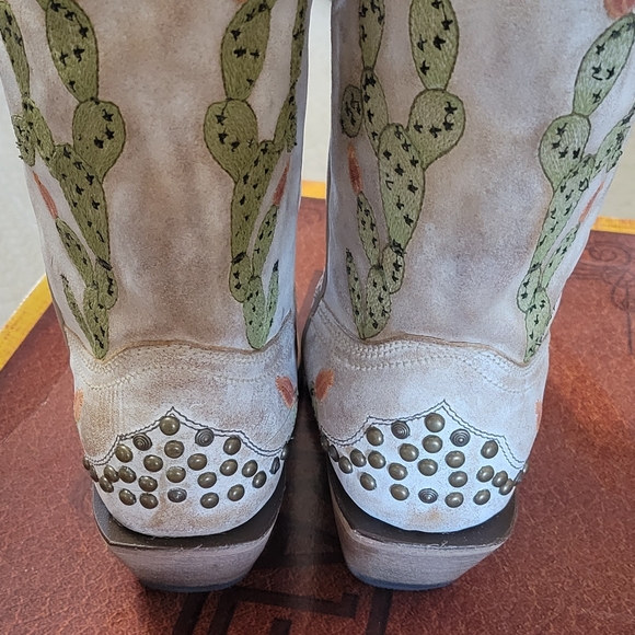 Corral Nopal Cactus Handcrafted Boots - Picture 4 of 7